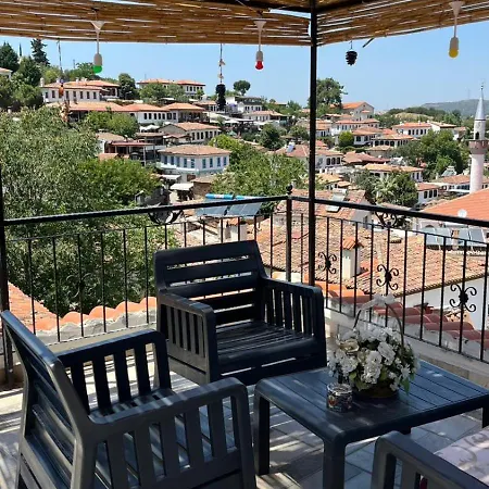 Sirince Larin ホームステイ セルチュク